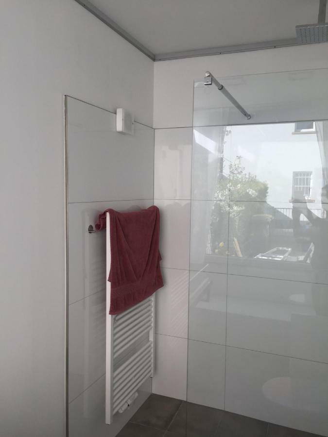 3-Zimmer Ferienwohnung Bahnhofsnaehe Fulda Kültér fotó